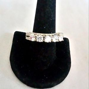 Super unique white sapphire cocktail ring Size 9 🤗